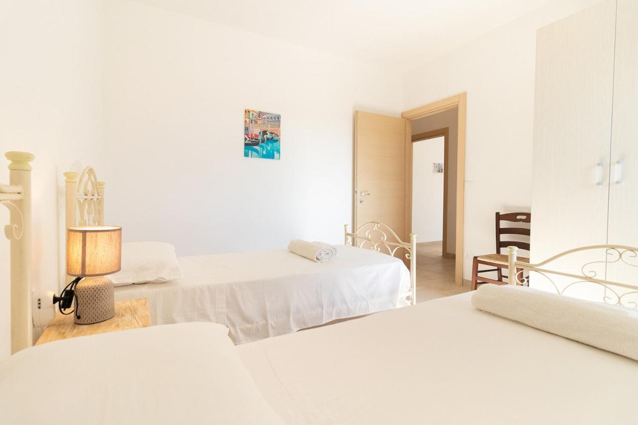 Trullo Carsico By Itriahomes Ceglie Messapica Bagian luar foto