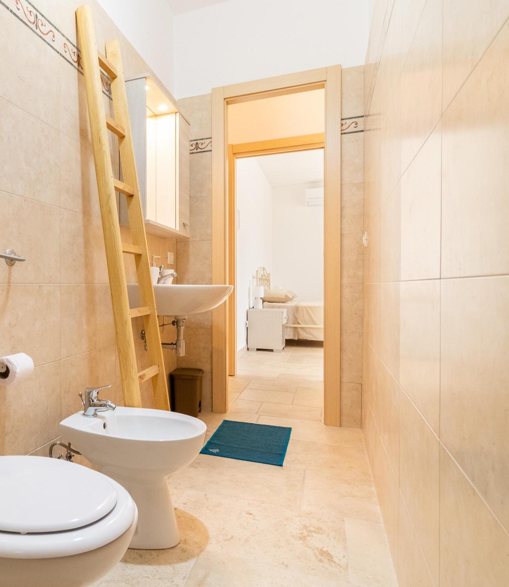 Trullo Carsico By Itriahomes Ceglie Messapica Bagian luar foto